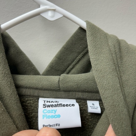 TNA Army Green Sweatfleece Cozy Fleece Perfect Fit Hoodie - Picture 4 of 4